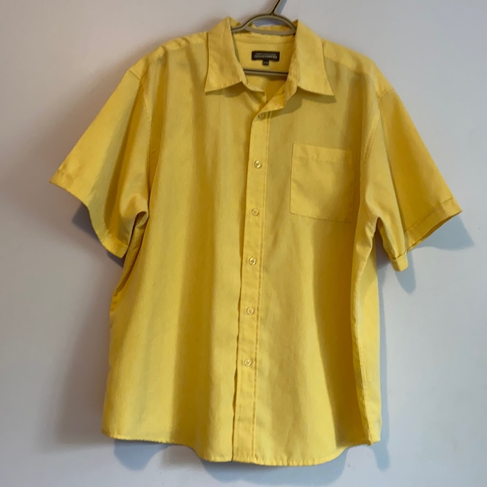 Mens Shirt Denver Hayes Men’s XL Button Up Shirt Yellow Soft